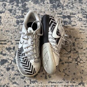 Nike Monochrome Patterned Sneakers